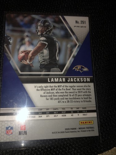 2020 Mosaic NFL Lamar Jackson Pro Bowl rosa mimetico Prizm #251 Ravens  - Foto 2 di 2