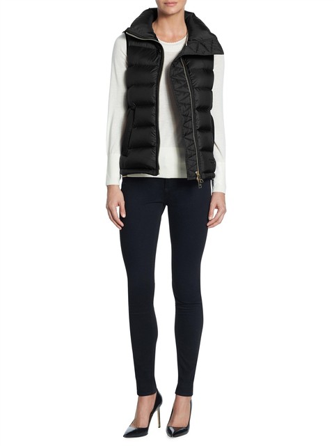 burberry vest black