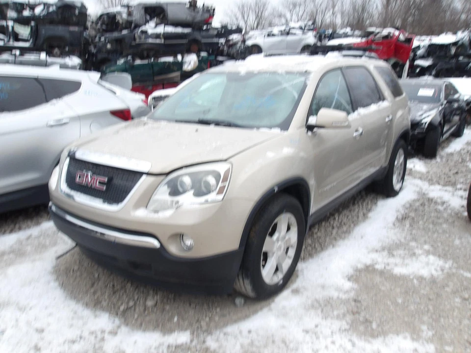 Used Air Cleaner Assembly fits: 2008 Gmc Acadia  Grade A - Image 2 of 4