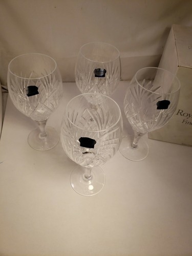 4 Royal Doulton Stratford Red Wine Glasses in orig. Box w/stickers - Picture 6 of 7