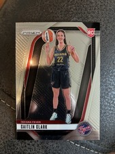 Caitlin Clark 2024 Panini Prizm WNBA BASE #22 Rookie Card RC 🔥