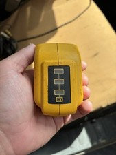 DEWALT DCB090 12V/20V Max Li-Ion Battery USB Power Source Adapter Yellow