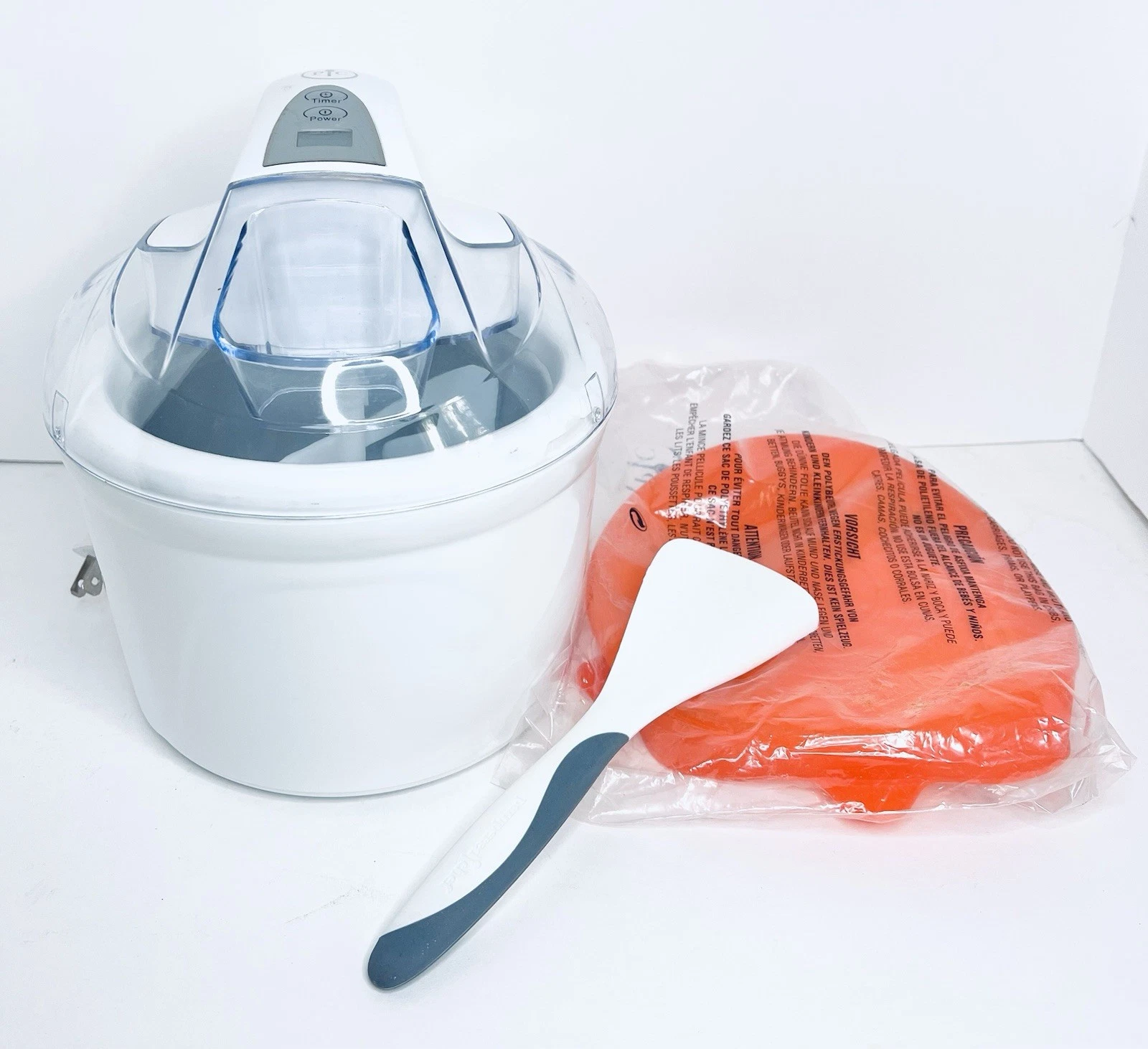 Pampered Chef Ice Cream Maker 1534 Complete w Lid Paddle Frozen Dessert