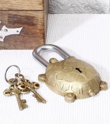 Two Moustaches Brass Tortoise Design Functional Lock with 2 Keys (Golden)