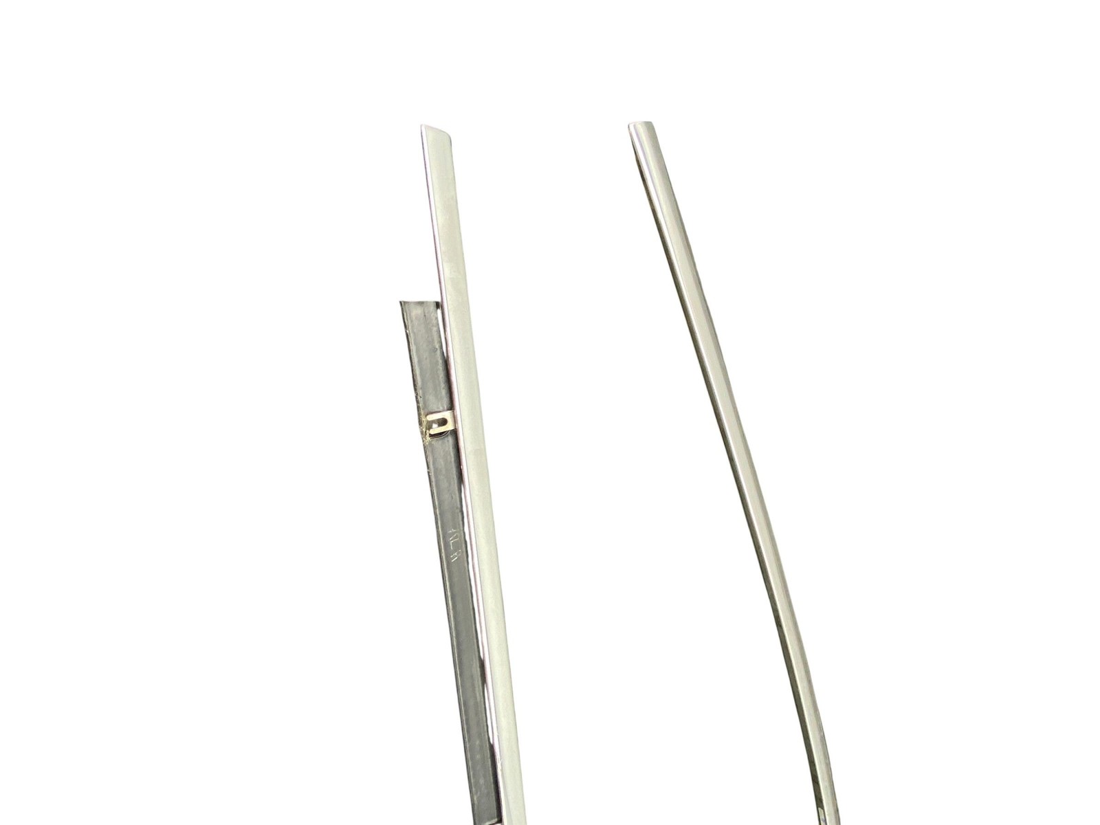 2013-2019 BENTLEY FLYING SPUR 4W 223B REAR LEFT OUTER DOOR TRIM SET (2) | SILVER