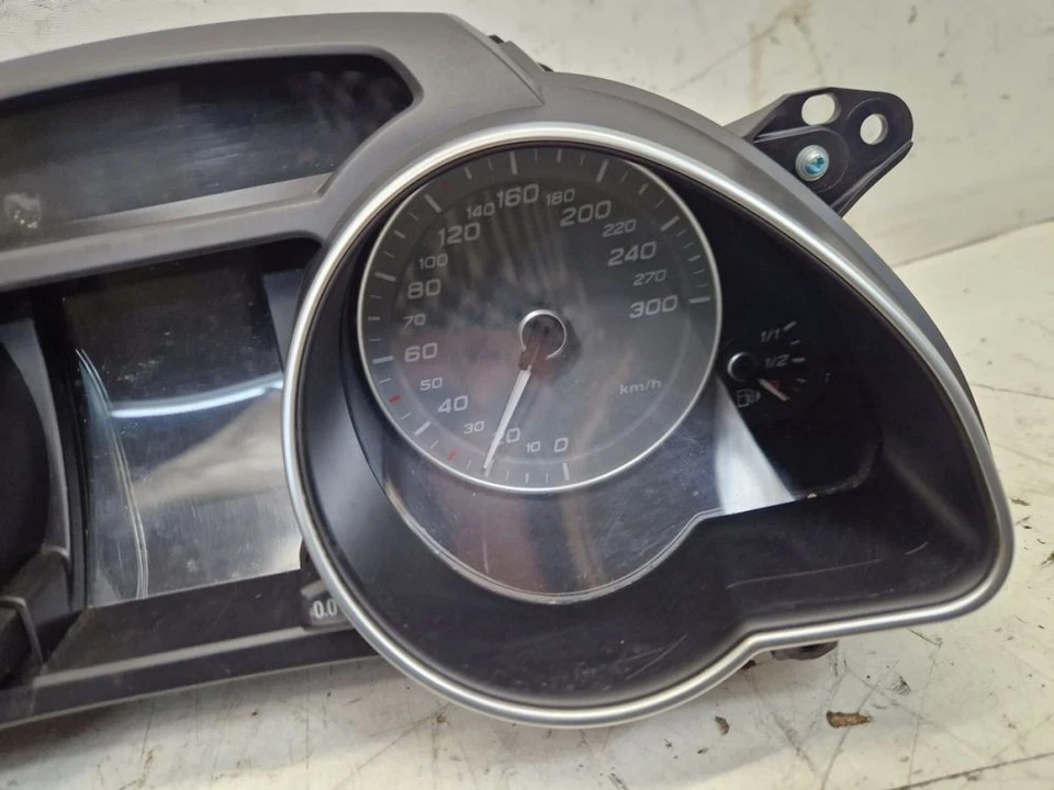 Tachometer Kombiinstrument passt für AUDI A5 (8T3) S5 QUATTRO 8T0920930F - Bild 4 von 4