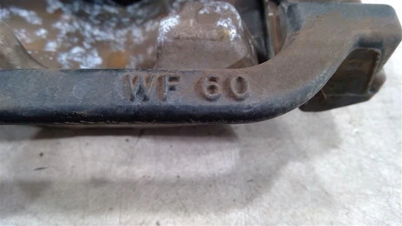 Chevrolet Tahoe 2015-2018 montaje de pinza del lado del conductor izquierdo 23276878 Foto 2 de 4