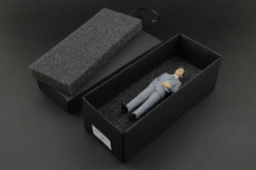 Alfieri Maserati Figura para 1:18 CMC Maserati 250F 300S !! NO CAR !! - Imagen 9 de 9