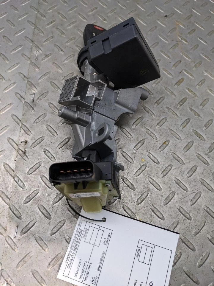 Interruptor de ignição LHD VIN W 6º dígito JK corpo compatível 07-18 WRANGLER 1148761 - Imagem 4 de 4