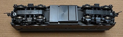 Stewart Hobbies 9161 HO Southern Pacific Powered F7B Phase I Late 'Black Widow' - Picture 6 of 10