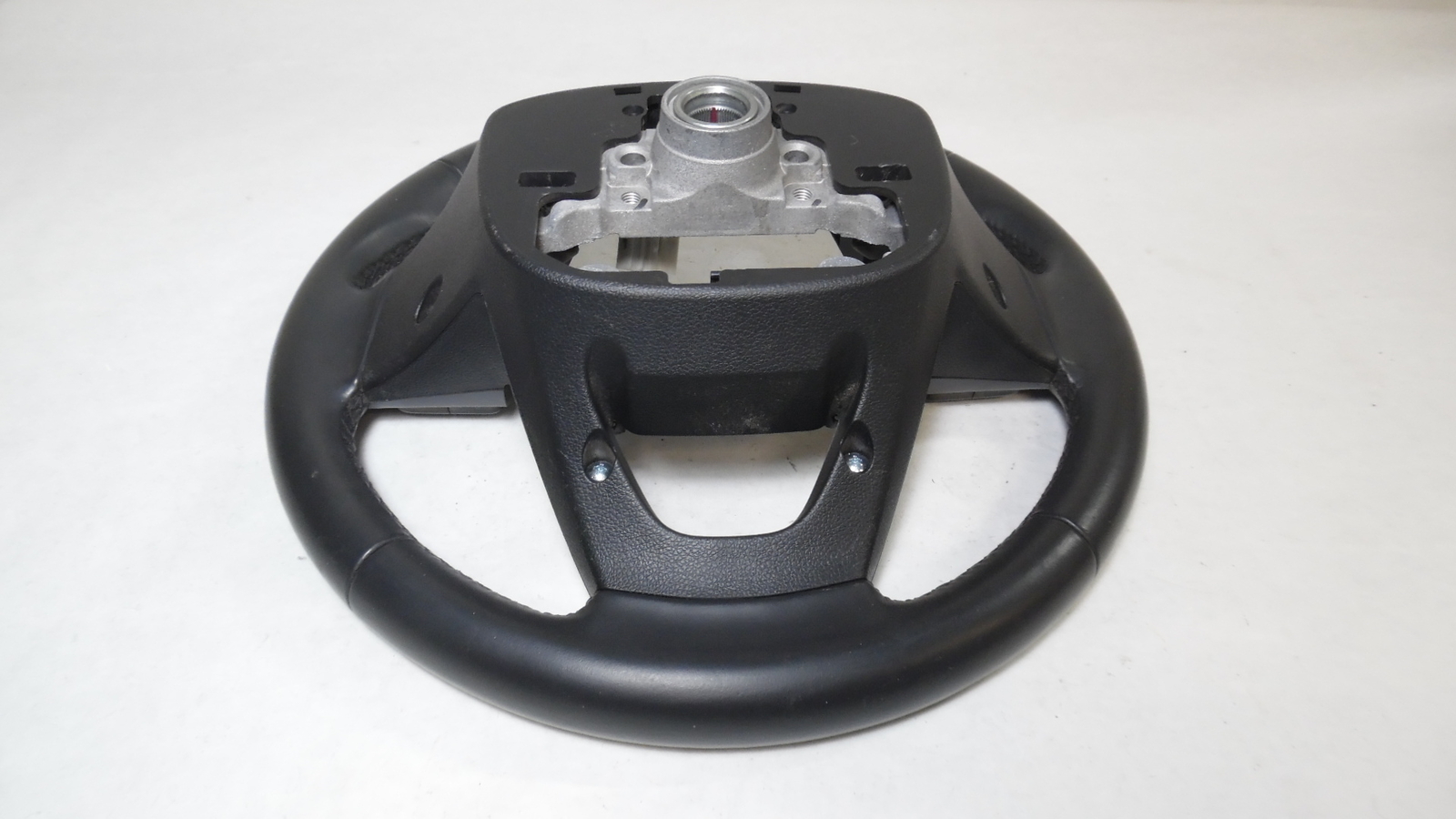 2019 Hyundai Kona SEL Leather Steering Wheel w/ Audio & Cruise Controls