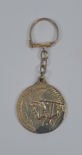 Moshe Dayan Yitzhak Rabin IDF Israel 1967 Six Day War Victory Souvenir Keychain - Picture 9 of 10