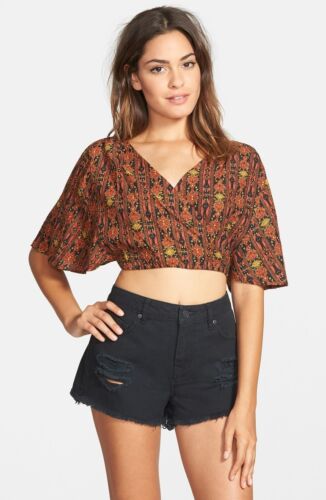 VOLCOM BELLS BEACH TOP CROP WITH FLUTTER SLEEVES SMALL code 23-37 NWT - Picture 2 of 6