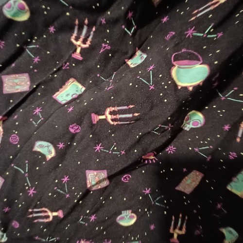NWT Disney Parks Hocus Pocus Skirt by Her Universe New 2021 3X - Picture 2 of 5
