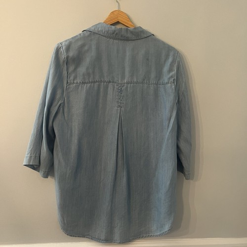 Velvet Heart Chambray Shirt Women's Blue Medium Tencel Casual V-neck Roll-tab - Picture 4 of 10