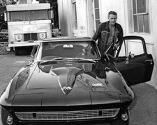 Steve McQueen Getting Into His 1966 Corvette Stingray Black And White 8x10 Pictu