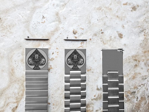 Ace of Spades Engraved Band for Garmin Vivoactive 4 & Forerunner 570 47mm -AS2 - Picture 3 of 13