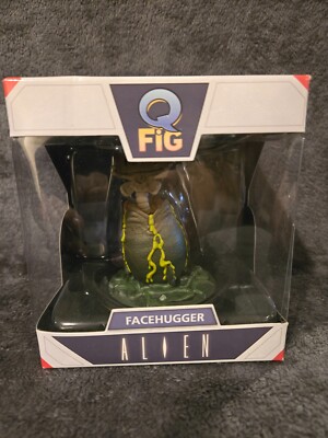 Q-Fig Quantum Mechanics ALIEN Facehugger ''Free Hugs'' NIB