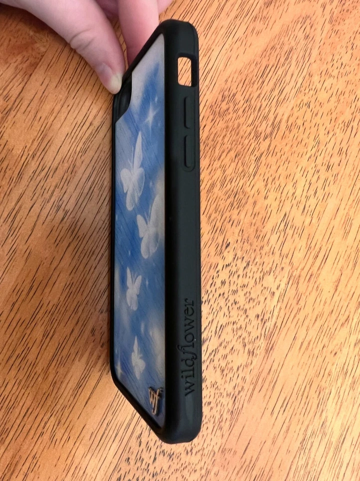 Wildflower Butterfly Sky 限量版 iPhone 7 手机壳 — 第 3/4 张图片