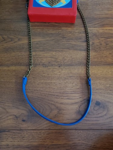 Disney Descendants "Good & EVIE" Crossbody Heart Evil Queen Studded Purse - Picture 14 of 15
