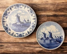 Pair VINTAGE DELFT BLAUW HOLLAND HAND PAINTED BLUE & WHITE WINDMILL WALL PLATEs