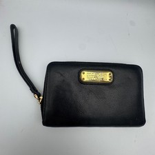 Marc by Marc Jacobs Wristlet Wallet Black Pebbled Leather Zip Around Unisex