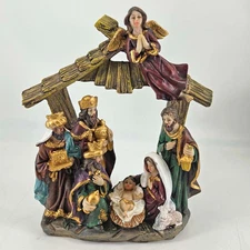 Christmas Nativity Scene Figurine Resin Hand Painted in Manger