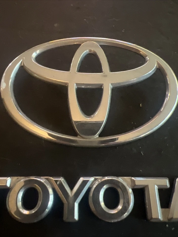 98 99 00 01 02 TOYOTA COROLLA DX CROMO EMBLEMA TRASERO LOGOTIPO INSIGNIA SÍMBOLO CONJUNTO OEM Foto 4 de 4