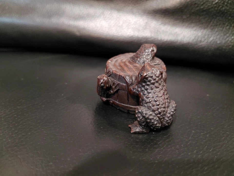 Toad Japanese Nutsuke Sash Toggle Wood Carving - Image 4 of 4