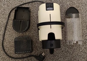 DeLonghi Inissia Nespresso EN 80.CW Creme *Defekt* Ersatzteile