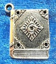 6Pcs. Tibetan Silver HOLY BIBLE Book Charms Pendants Drops Jewelry Finding CR65