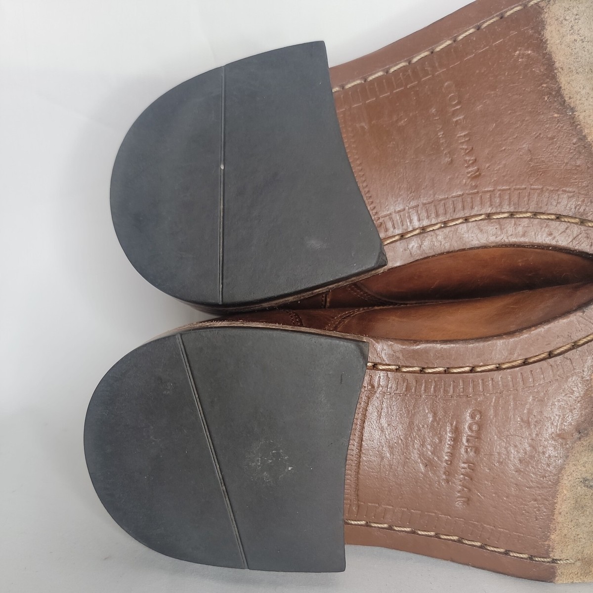 Cole Haan Men display picture 2