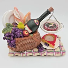 Yankee Candle Picnic Basket Wine and Cheese Bread Tea Light Burner w/ Tart Vtg.