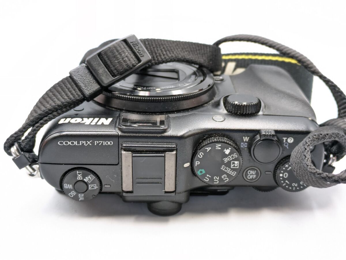 Nikon COOLPIX P7100 10.1MP Digital Camera - Black for sale Nikon COOLPIX P7100 10.1MP Digital Camera - Black for sale