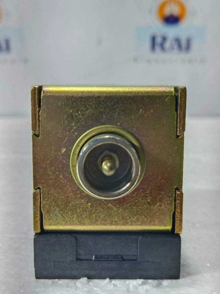 ABB SACE 1SDA038302R1 DERIVACIÓN CIERRE LIBERACIÓN 220-240V DC/AC E1/6 50/60Hz ENVÍO GRATUITO Foto 4 de 4