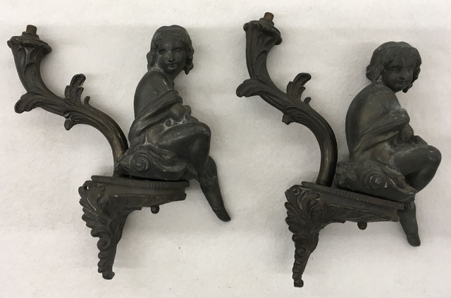 Antique Brass Iron Wall Hanging Sconce Lady Gas Light Fixture set of 2 Antique Brass Iron Wall Hanging Sconce Lady Gas Light Fixture set of 2