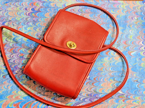 COACH Scooter #9893 Vintage 1995 Small Red Leather Cross body Bag 5x7x2"