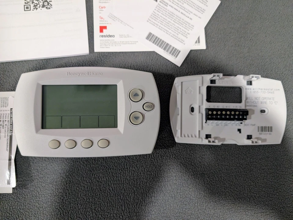 Honeywell Home Smart Series RTH6500WF Wi-Fi Programmable Thermostat - Image 2 of 4