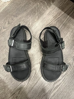 Dr. Marten's Black Strapped Sandals Big Kids Size 4 Bouncing Soles