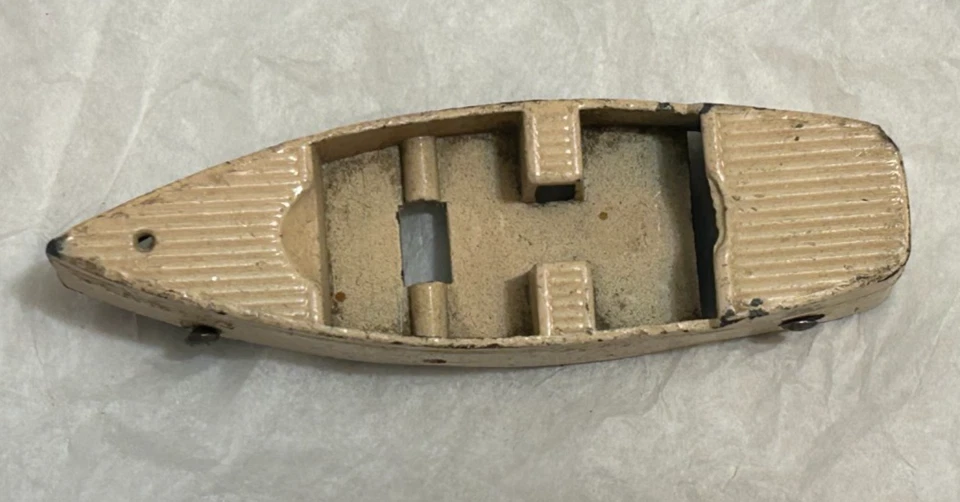 Vtg 1932 Mamie Uncle Willie Boat Tootsie Toy Diecast - RARE - Image 2 of 4