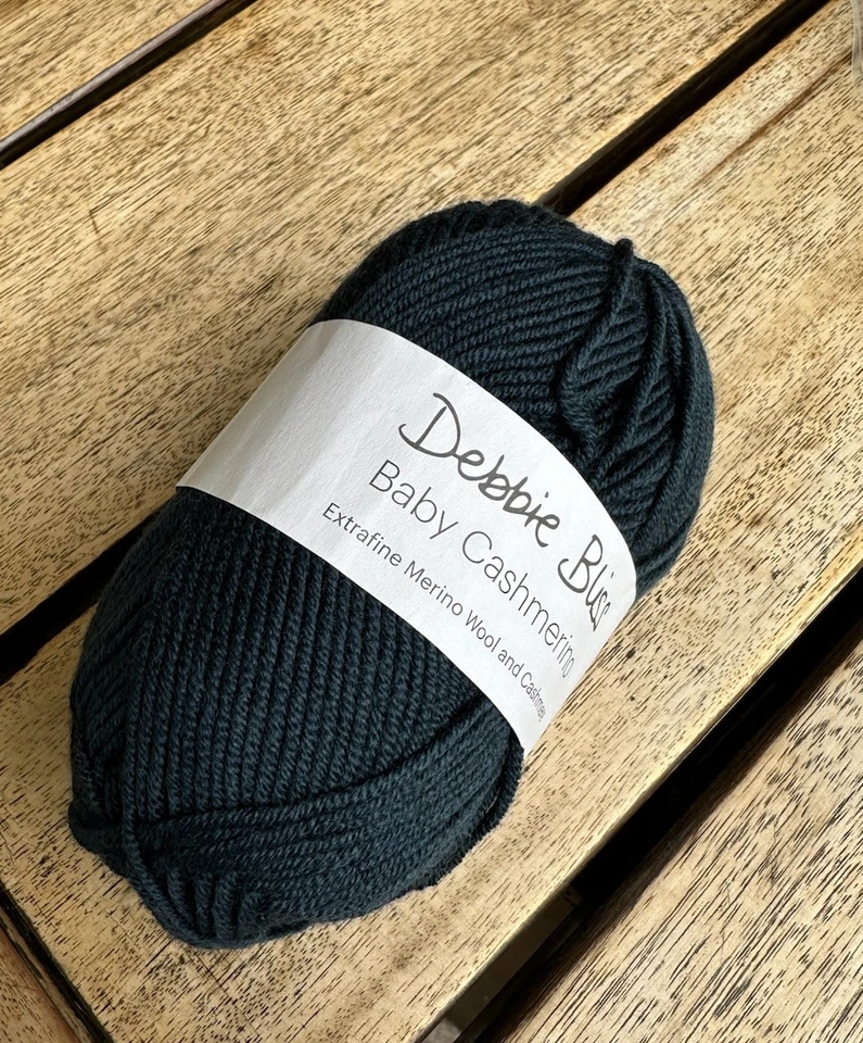 Nuevo 3 madejas Debbie Bliss Baby Cash lana merino e hilo de cachemir 50 g #77 verde azulado Foto 2 de 4