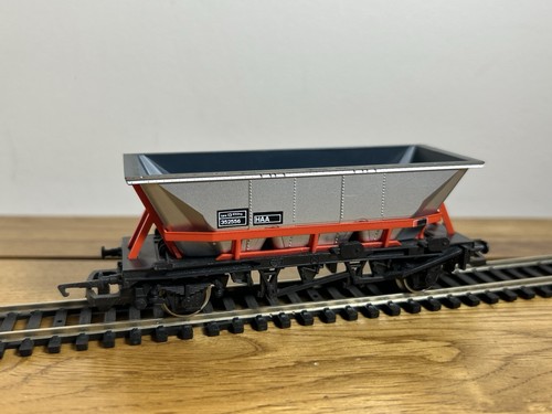 Vagón tolva B6051 Hornby R249 HAA MGR 352556 calibre OO sin caja - sin daños | Condition: Used