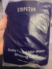 Empetua Shapermint Essentials Mid-Waist Shaping Capri XL Black