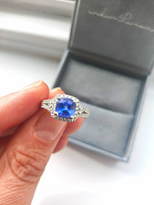 Dyaeh 14ct White Gold Natural Tanzanite Cushion Halo Diamond Ring Size N