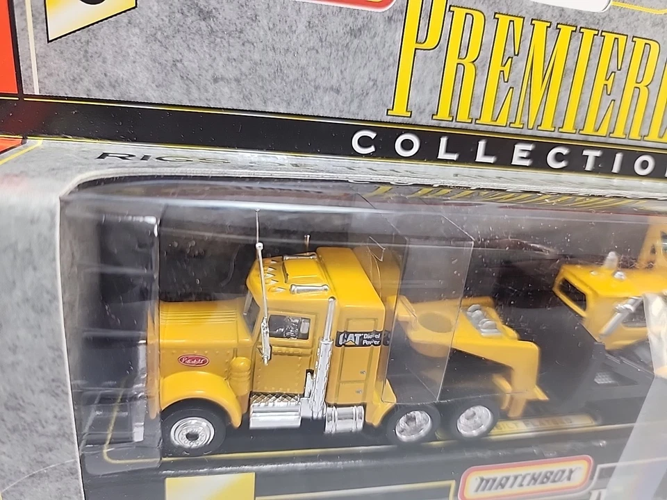 Vintage 1997 Matchbox Premiere Peterbilt Flatbed CAT D9H Rigs Series 2 Limited - Image 4 of 4