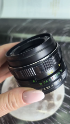 MC Helios-77M-4 50mm f/1.8 Lens M42 Mount Soviet Portrait Lens