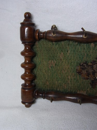 Key Rack Fabric with Glass Pearls and Turned Wood Antique German #M - Picture 6 of 12