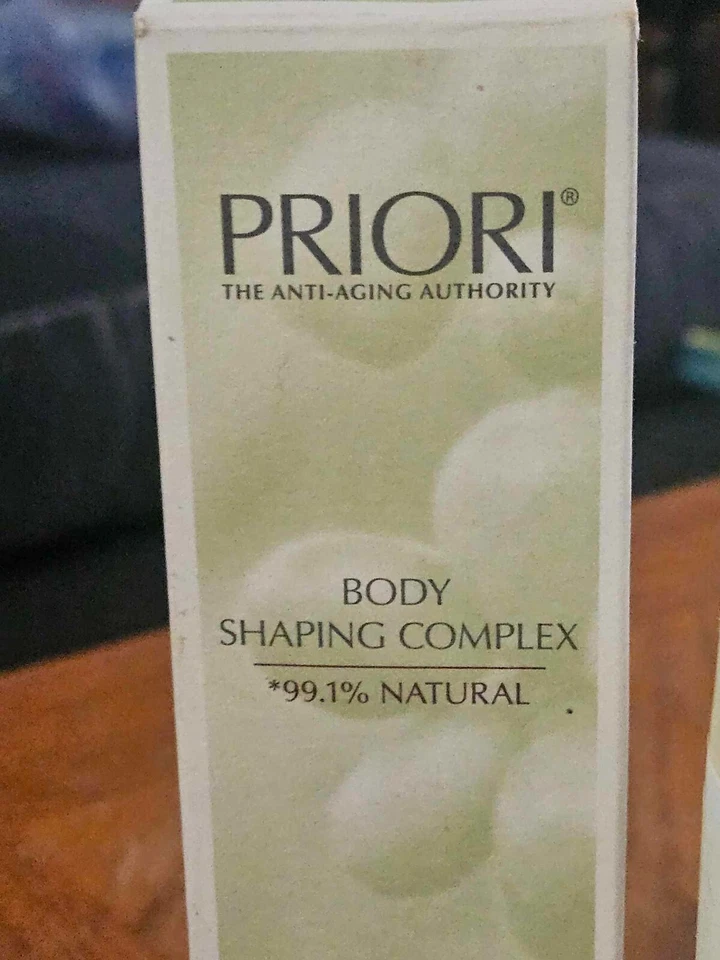 PRIORI la autoridad antienvejecimiento COMPLEJO MOLDEADOR CORPORAL CoffeeBerry 6,0 Fl Oz Foto 4 de 4