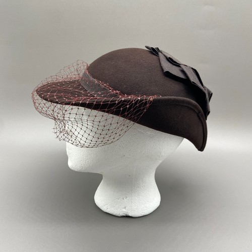 Michael Howard Fedoria Ladies Hat Felted Wool Net Veil Ribbon Accent 1950s Brown - Picture 2 of 13
