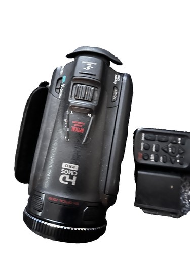 Canon Digital Camcorder iVIS HF R31 Red 32X Zoom Full Flat Touch